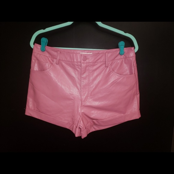 Short Pink Shorts - Picture 3 of 4